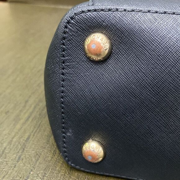 Michael Kors Charlotte Large Saffiano Leather Top-Zip Tote Purse Gold Hardware - Picture 6 of 16